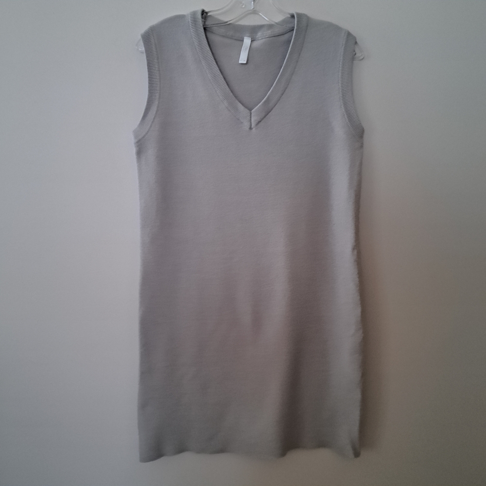 Sleeveless Gray Mini Sweater Dress